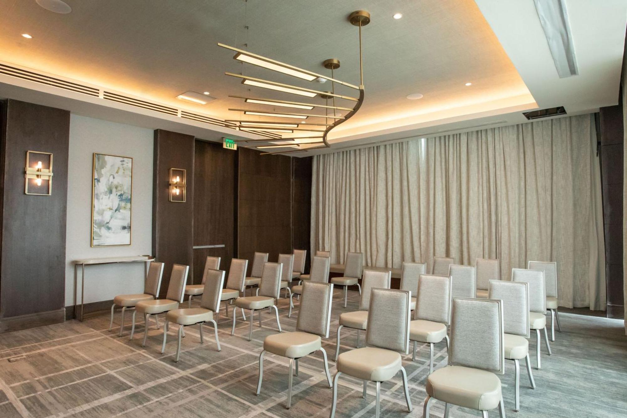 Courtyard By Marriott Santo Domingo Piantini Hotel Exterior foto