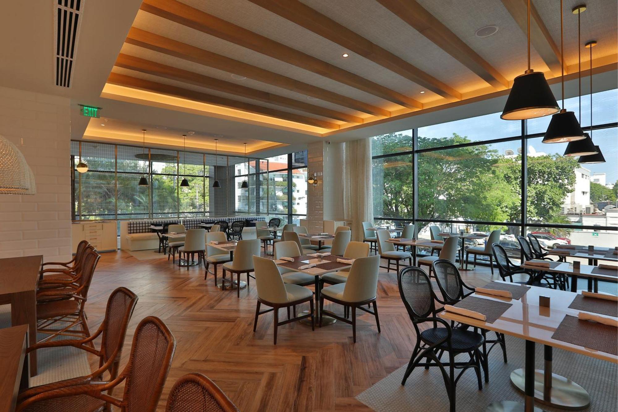 Courtyard By Marriott Santo Domingo Piantini Hotel Exterior foto