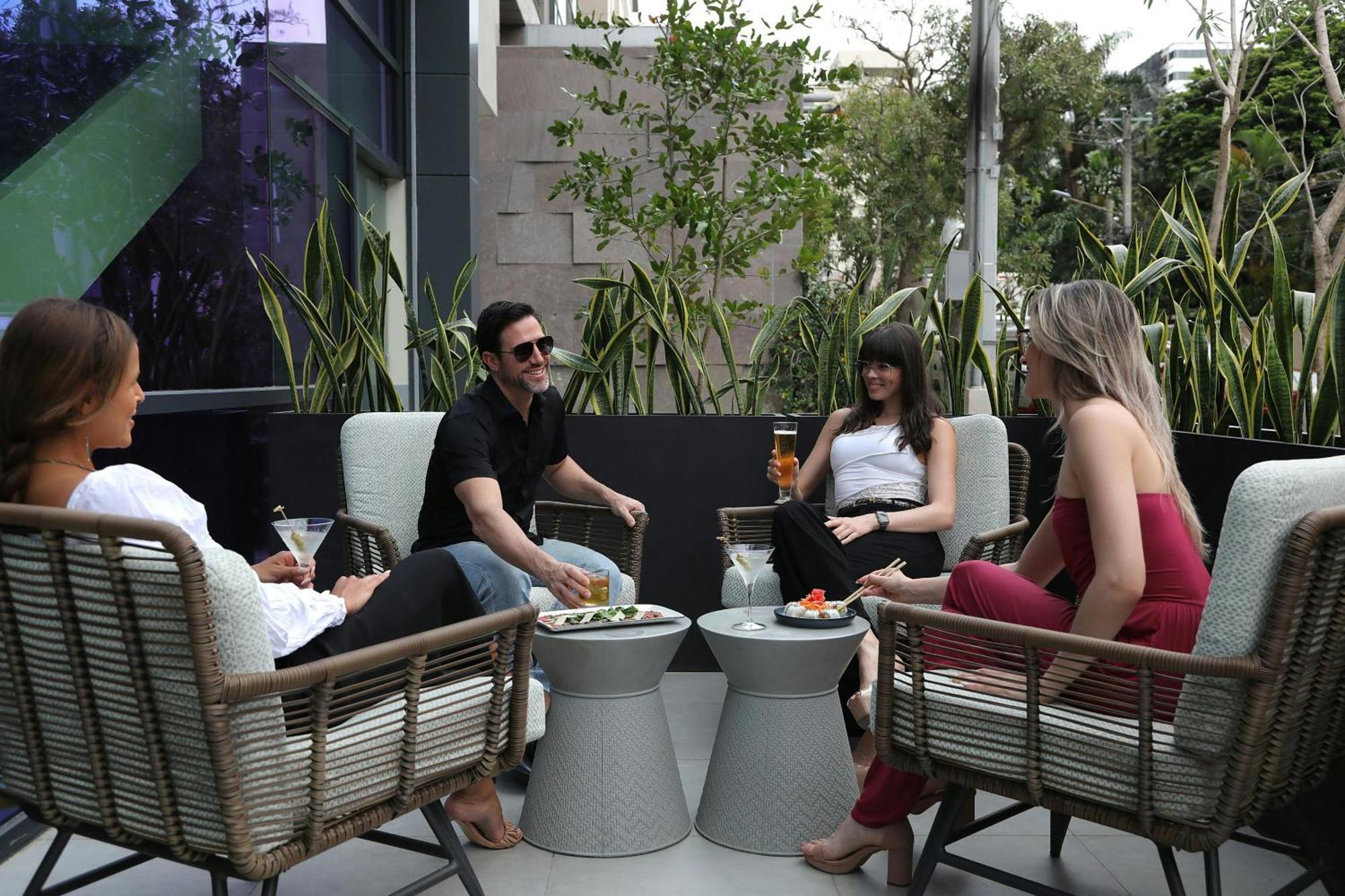 Courtyard By Marriott Santo Domingo Piantini Hotel Exterior foto