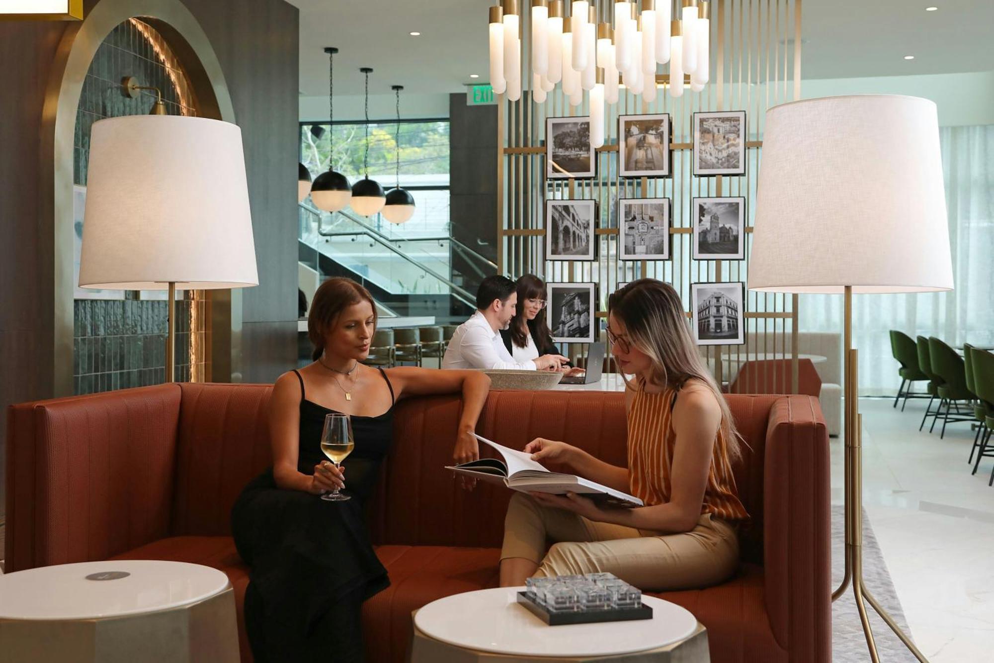 Courtyard By Marriott Santo Domingo Piantini Hotel Exterior foto